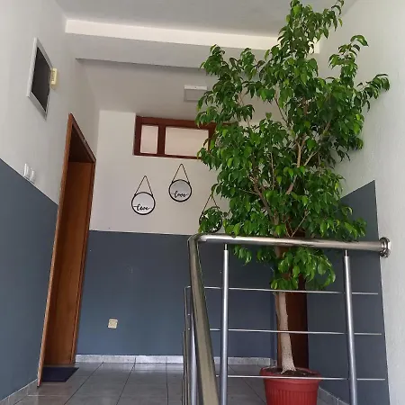 Апартаменты Bonem 1 Apartman Градишка